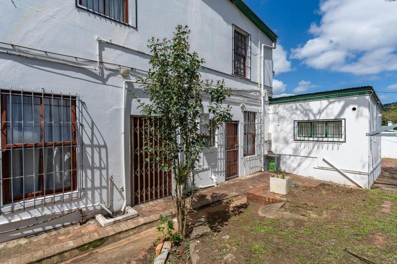 11 Bedroom Property for Sale in Grahamstown Central Eastern Cape